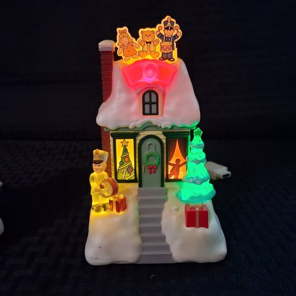 Hallmark Christmas Caroling Cottages Seasons Greetings Joy House Xmas - Picture 9 of 10